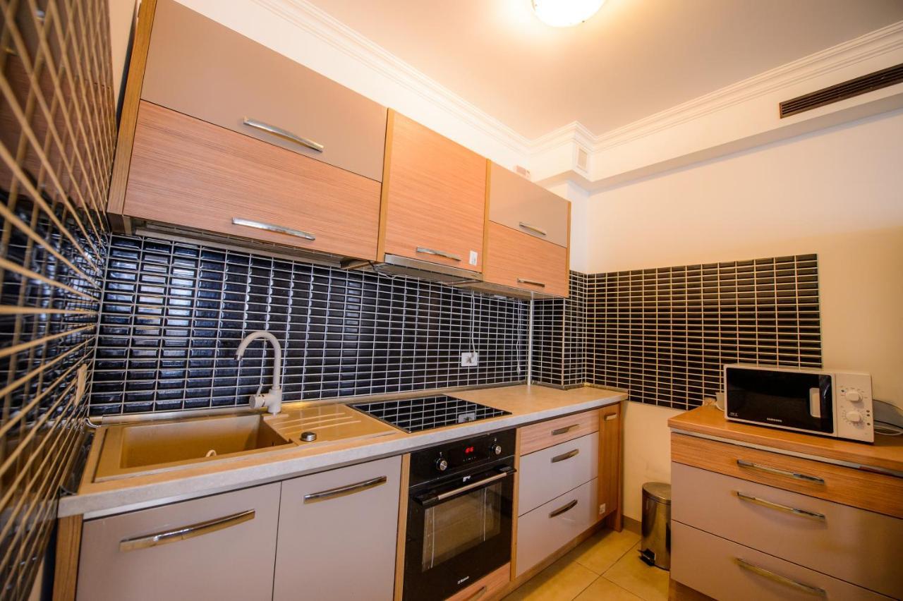 Lake Apartments Solid Mamaia Exterior foto